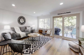 18 Courtside Villas
